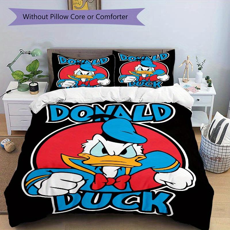 3pcs Angry Donald Duck Printed Quilt Set, Includes 1 Quilt Cover and 2 Pillowcases, Machine Washable, Suitable for All Seasons.W002