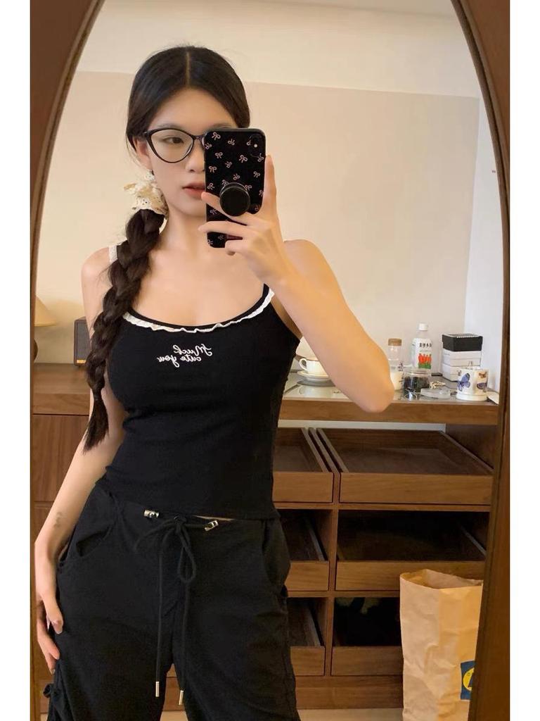 Pleated Camisole Top for Women with Chest Pads, Spicy Girl Embroidery, Lace Trim, Slim Fit, Inner/Outer Wear