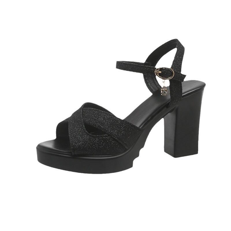 

2025 summer European and American new large size solid color round head hollow one-word buckle women s thick high-heeled sandals 36 чёрный