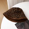 Womens Leopard Print Winter Hats For Women Fisherman Retro Warm Beanie Cap , Fashion Headwear For Cold Season, Unisex Vintage