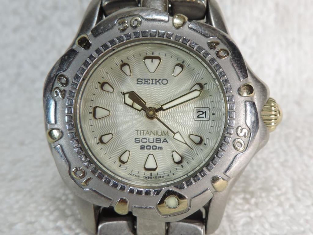 [USED] SEIKO SCUBA Women's Titanium Watch, 200m Water Resistant, Battery Replaced, Working