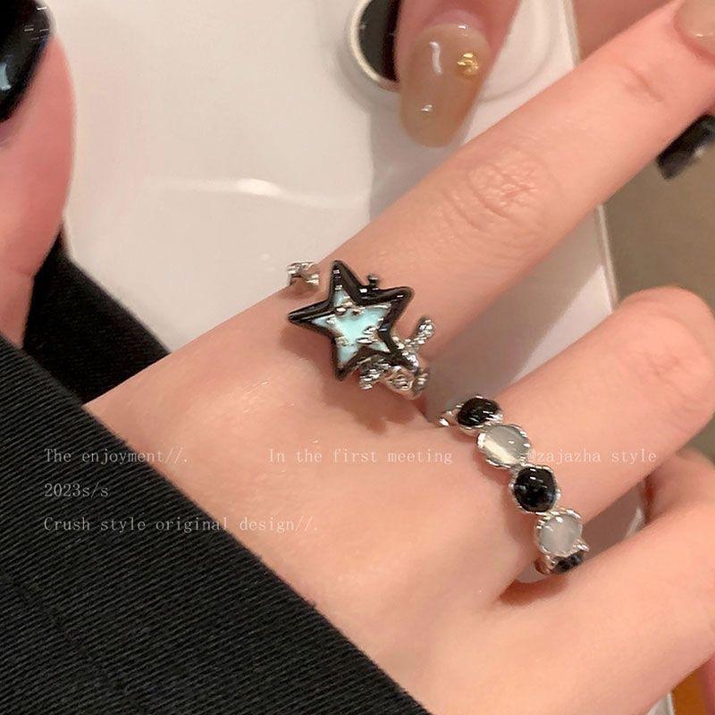 Star-shaped Ring for Women, Fashionable Couple's Ring on The Index Finger, Small and Unique Yet Versatile Finger Ring