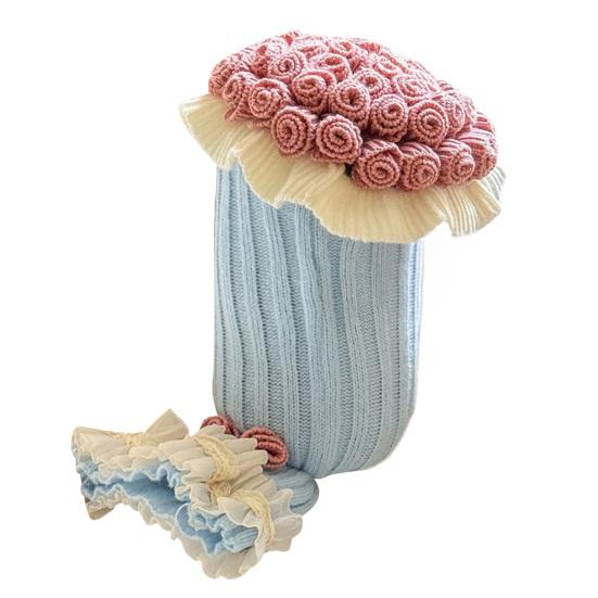 

Rose Bouquet Pillow 2-in-1 Decorative Knitted Throw Pillow Blanket Machine Washable Bouquet Cushion for Couch S розовый