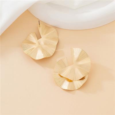 Fan-shaped Lotus Leaf Type Overlapping Stud Earrings, Earrings, Golden Yellow Alloy Material, Simple and Advanced Temperament, Daily Versatility