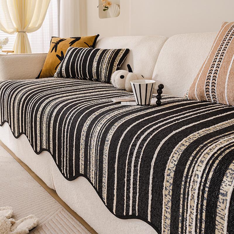 

New Sofa Cushion Four-Season Universal Non-Slip Seat Cushion Light Luxury Special-Shaped High-End Sofa Cover Cloth Towel 70*70cm