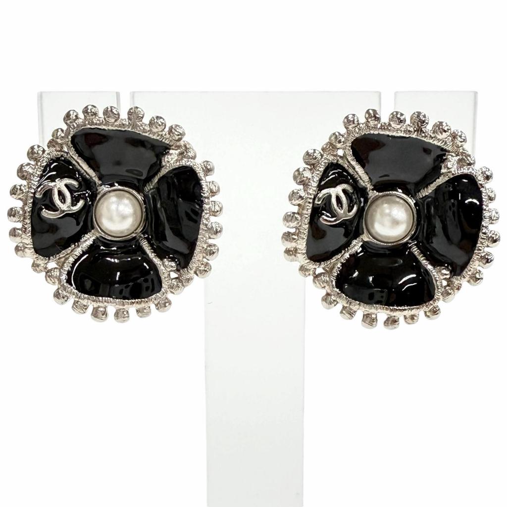 Great CHANEL Pierce black Women F23K ABC214 Used