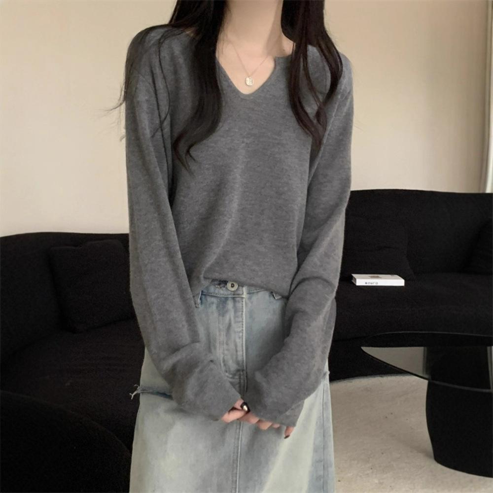 Autumn v-neck solid color knitted sweater long-sleeved t-shirt women's loose and thin sweater casual style sweet and versatile