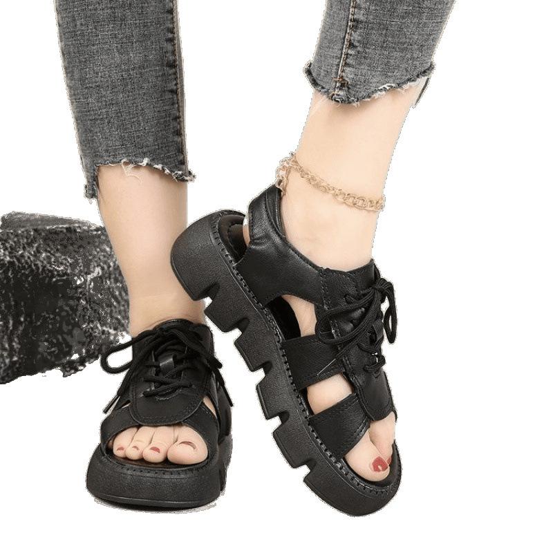 Foreign Trade Sandals Women's Summer Models 2025 New Muffin Thick-soled Fashionable Foreign Style Light and Versatile High-end Beach Shoes