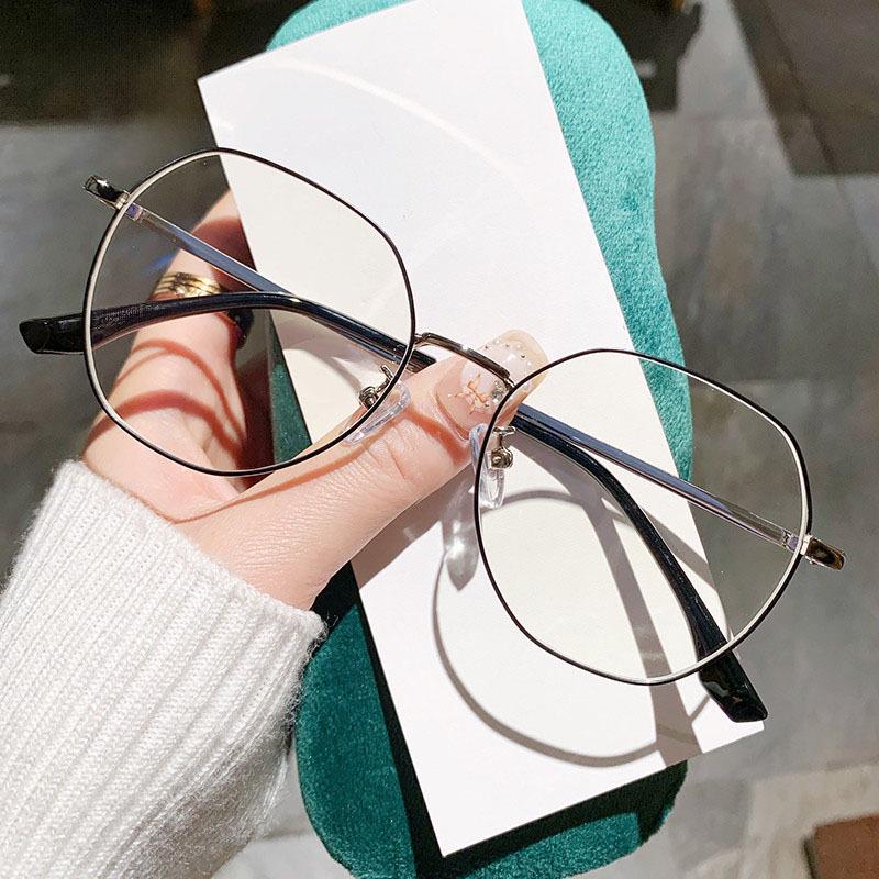 Polygon Silver Glasses for Large Faces – Women’s Myopia & Anti-Blue Light Prescription Ready