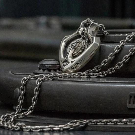 1 ks/2 ks Mechanický otočný přívěsek s ozubenými koly Náhrdelník Retro Punkový náhrdelník s ozubenými koly Ručně vyráběné steampunkové šperky Dárek pro punkového milovníka