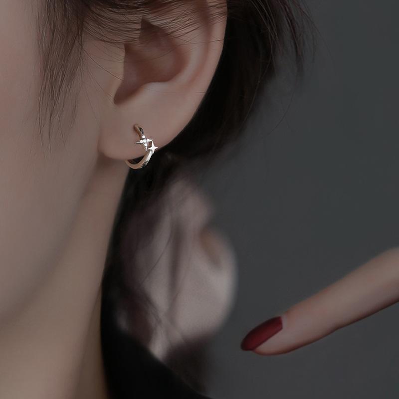 Star Ear Buckle Earrings Women'S Niche Design Sense Temperament Simple Lucky Tetragonal Star Earrings Tide