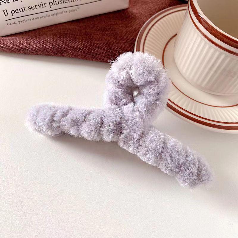 Plysch Hårklo: Söt, Fluffig & Stor för Höst och Vinter