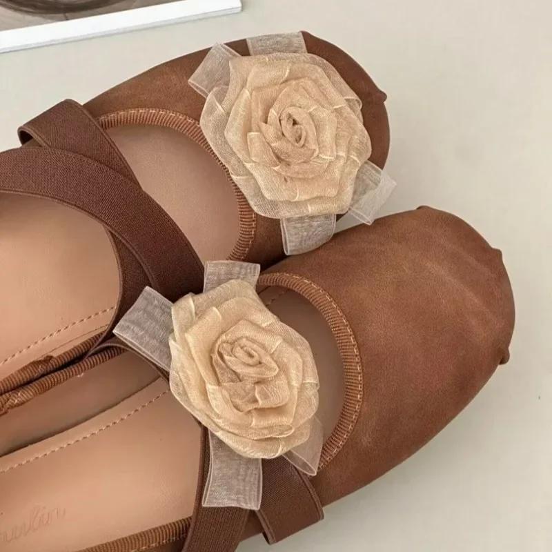 Mode Confortable et Élégant Chaussures Plates pour Femmes Mode Bande Élastique Nouvelle Ballerines Florales Plates Peu Profondes Vente Chaude Bout Rond Talons Bas