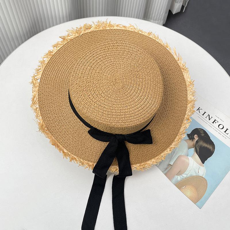 French Flat Straw Hat for Women's Spring and Summer Seaside Vacation Beach Hat Sun Shading and UV Protection Large Eave Basin Hat