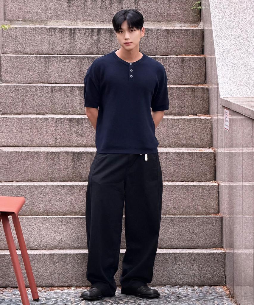 KNITTED Outstring Curved Cotton Balloon Pants Black