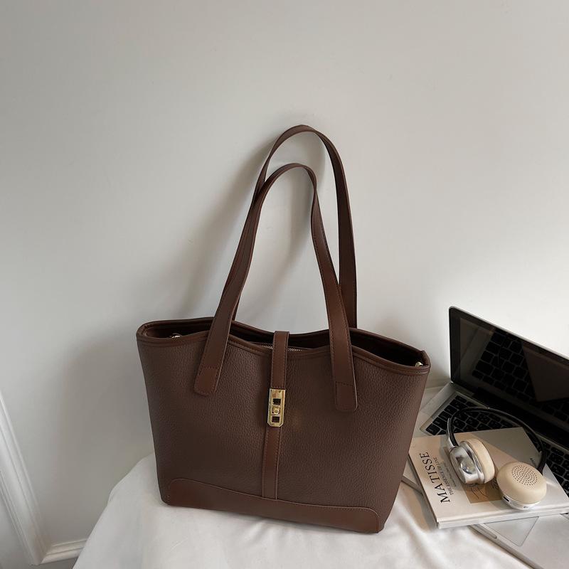 Casual Retro Bag, Women's Large-capacity Commuter Single-shoulder Bag, Color-matched Stylish Underarm Tote Bag