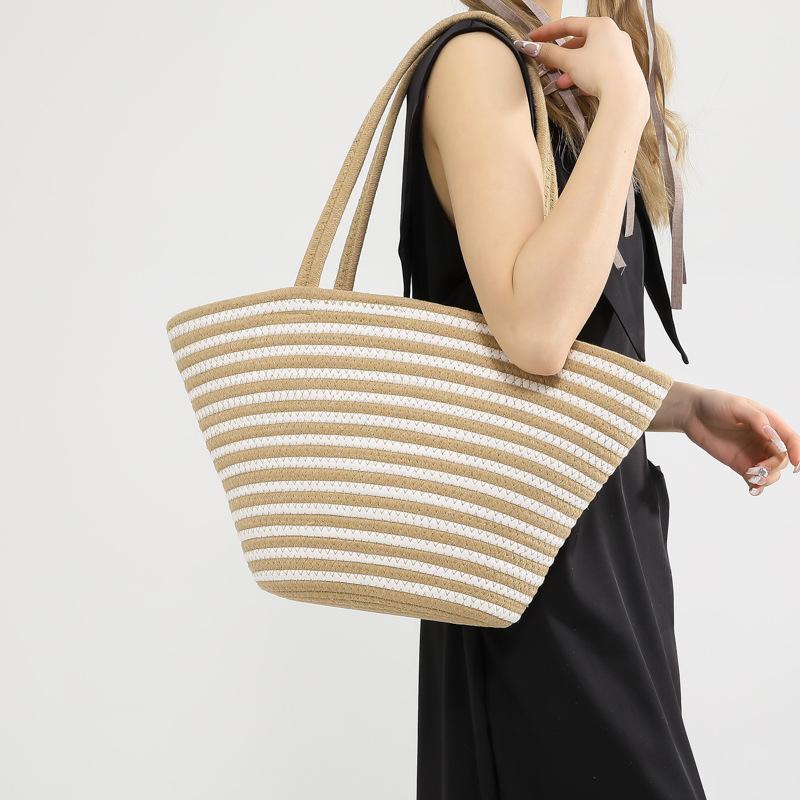 Striped One-shoulder Straw Woven Bag Summer New Large-capacity Casual and Versatile Contrasting Seaside Beach Bag