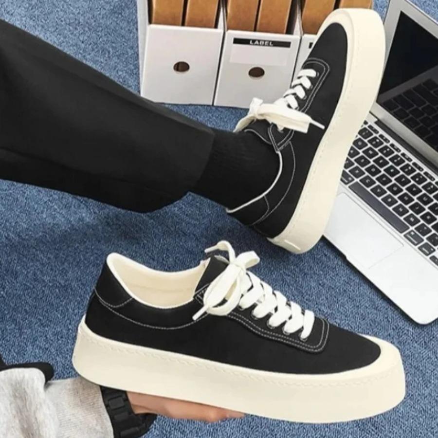 2025Men's Large-sized Canvas Vulcanized Rubber Soft Sole Flat Heel Low Top Round Toe New High-quality Shoes for All Four Seasons