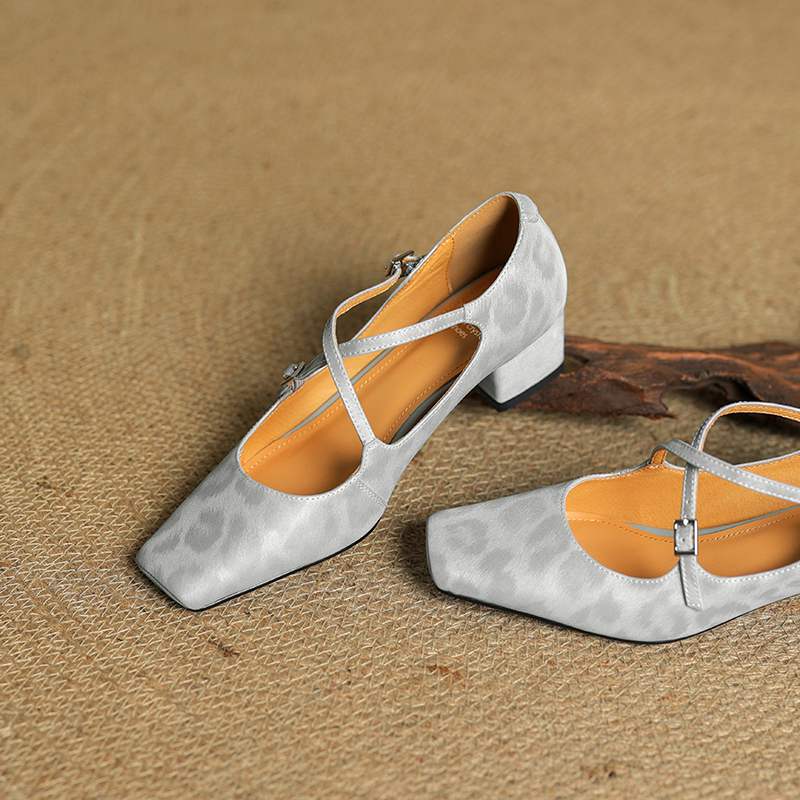 Krazing Pot Full Grain Leather Fashion Spring Autumn Med Heels Women Square Toe Buckle Straps Shoes Leopard Shallow Pumps