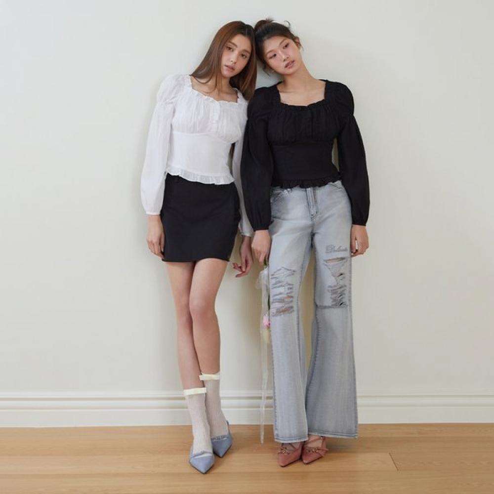 EGOIST Square Neck Ruffle Long Sleeve Blouse  Es2obl02 