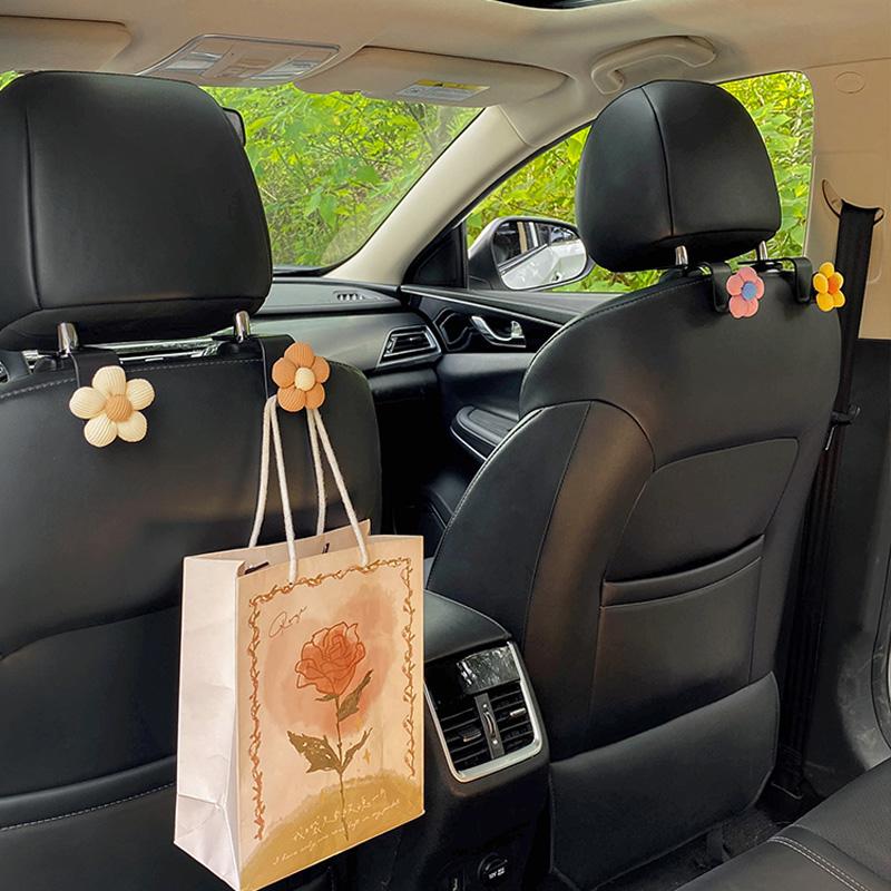 2PCS Cute Cartoon Flower Car Seat Back Hooks Storage Vehicle Headrest Organizer Hanger for Groceries Bag Handbag Auto Decor