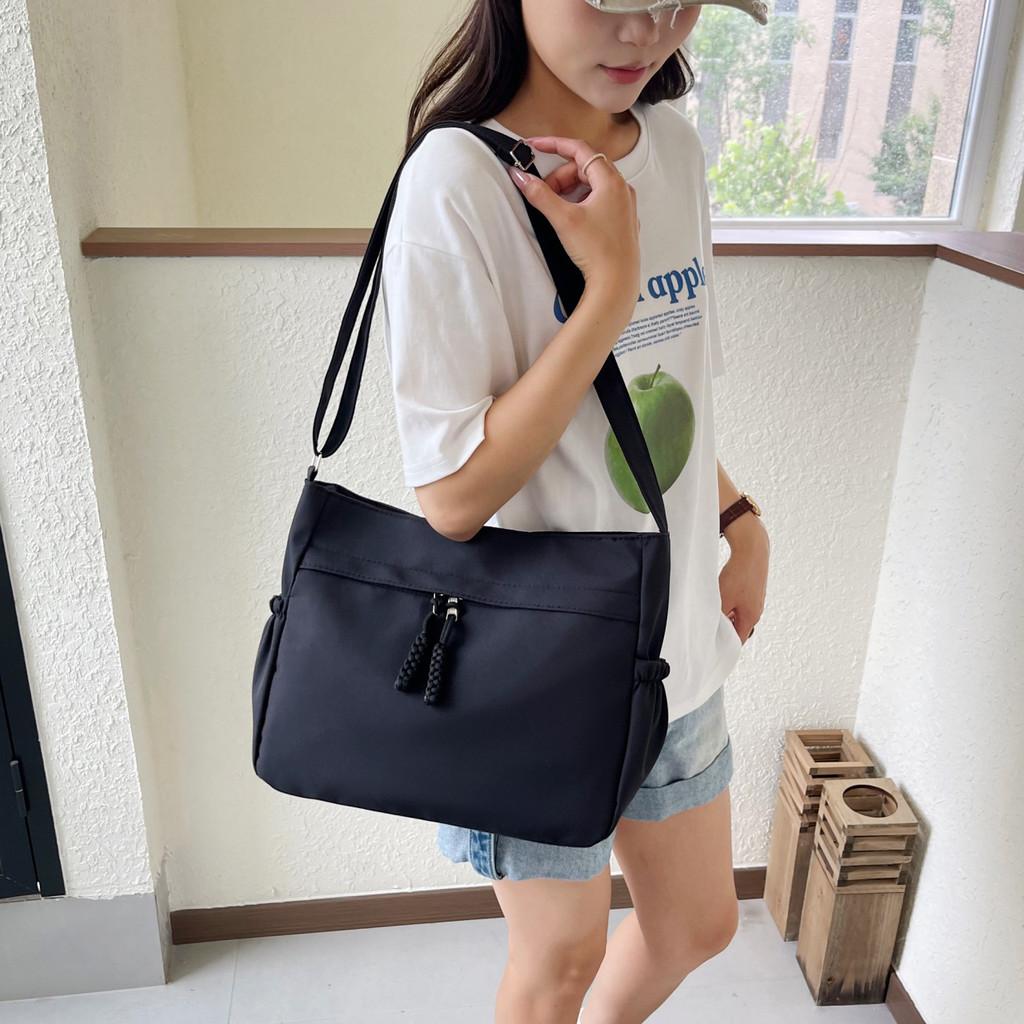 Urban Minimalist Bag With Durable Polyester Material For Daily Use