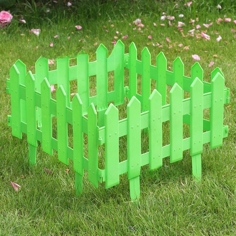 Gartenzaun aus Kunststoff im europäischen Stil