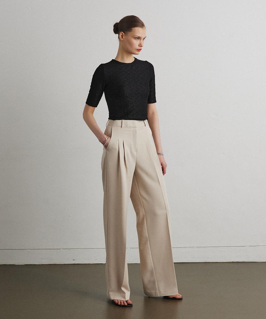 Aheule Pleat Balance Slacks_Beige