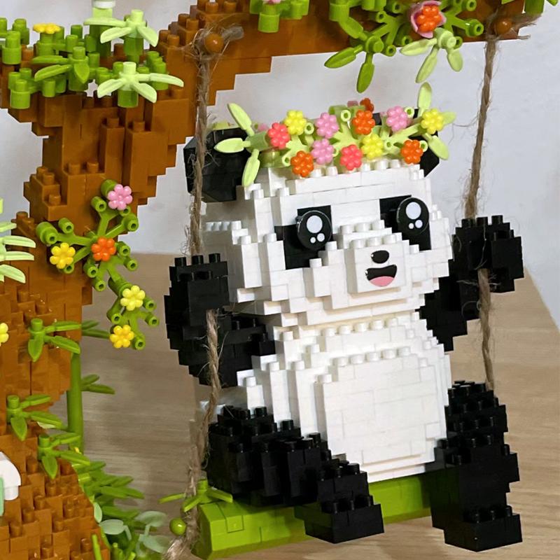 1688PCS Panda Swing Pen Holder Building Blocks Educational Toys Micro Diamond Bricks Creative Tabletop Decoration Kids Gifts