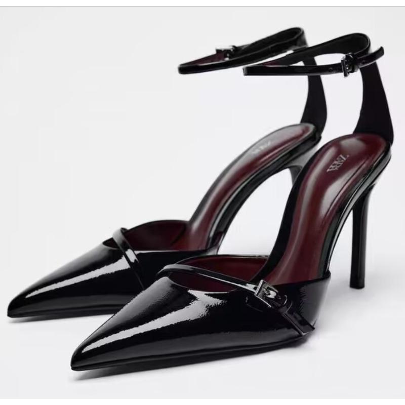 Fashion New Pointed Toe Women High Heels Fashion Designer Women Sandals Elegant Metal Decoration Street Style Mary Jane Shoes