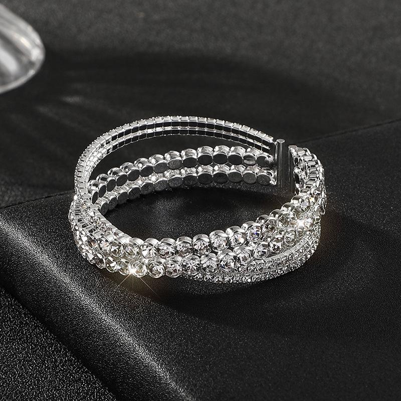 A Hair Generation Claw Chain Open Elastic Bracelet, Four Rows of Cross Full Diamond Steel Wire Bracelet