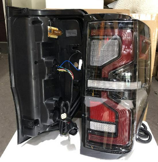 

LED Dynamic Turn Signal Tail Light for 2012-2018 Ford Everest Ranger T6