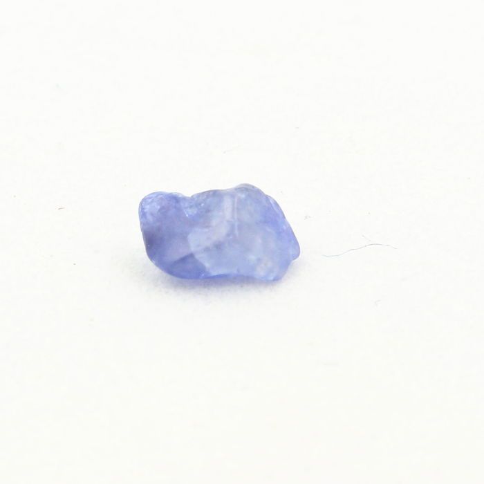 Pierres et Minéraux. Benitoite. 0.360 ct. San Benito Co., California, USA.