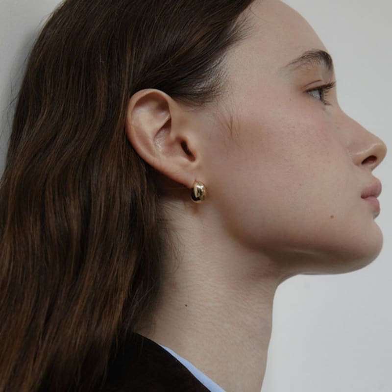 LOVE ME MONSTER Minimal Egg Earrings (L243MER050)