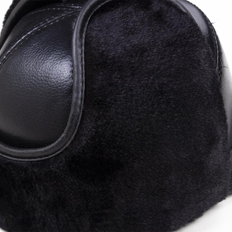 Men's Winter Velvet Hat with Ear Protection - Warm, Thick Leather Duckbill Cap