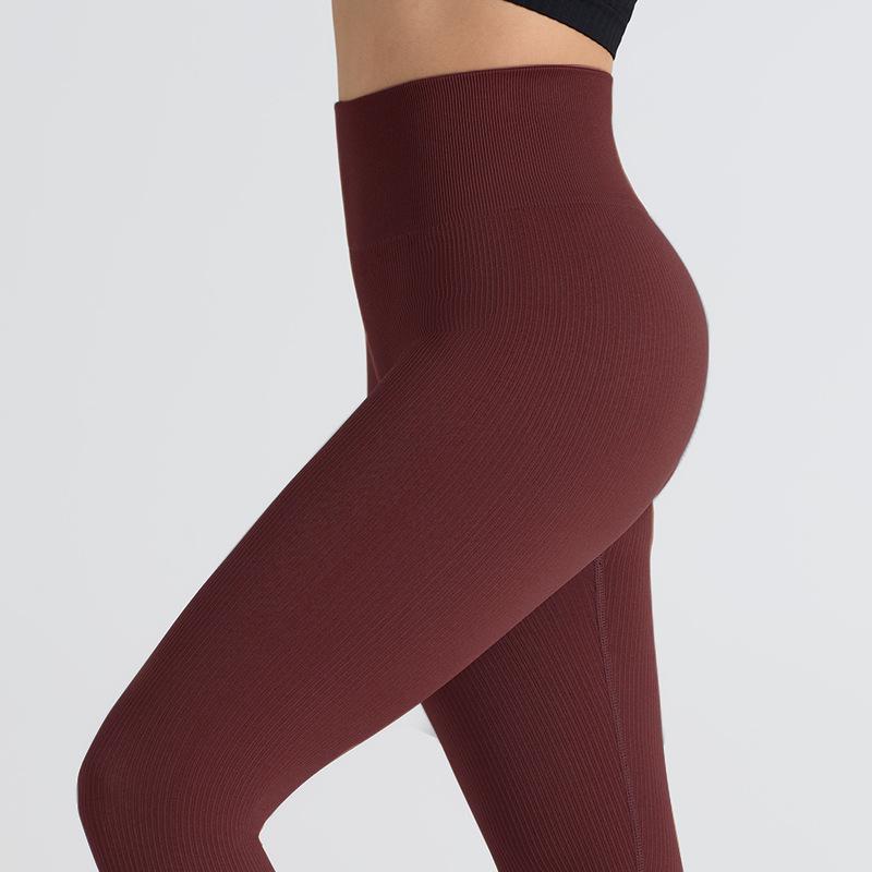 Seamless Ribbed Plus Size Yoga Pants for Women - Butt-Lifting, No Lines, Long European & American Style.