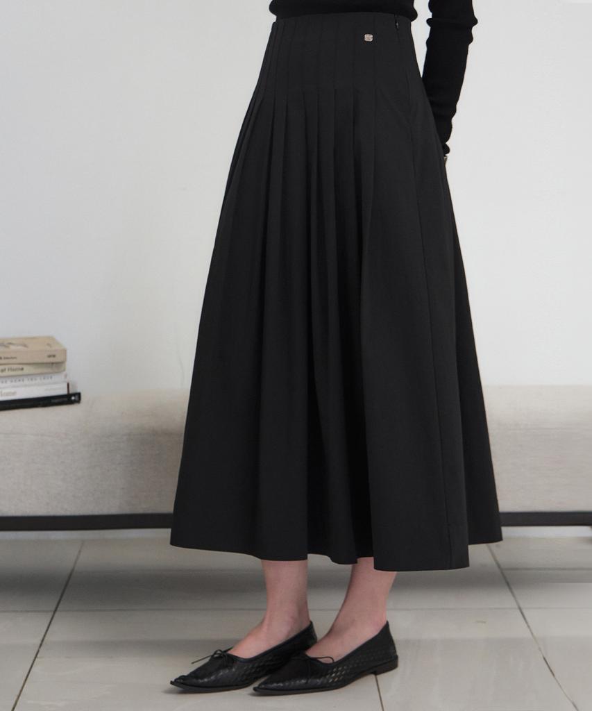 ARTID Pleated Nylon Full Skirt_Black
