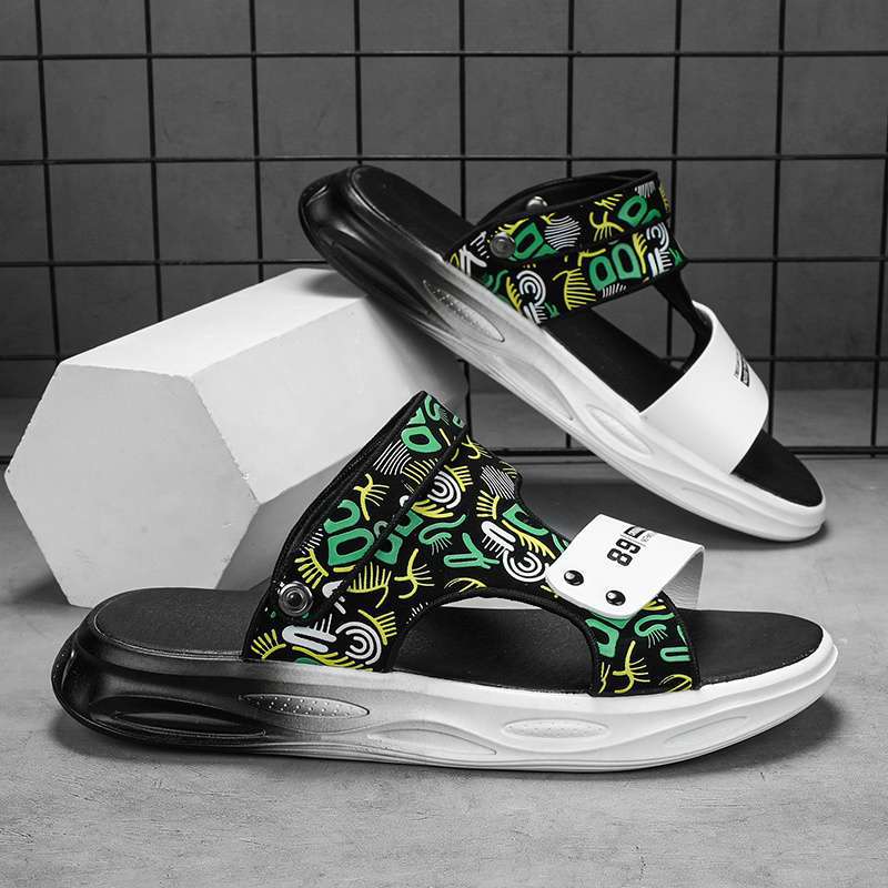 

2025 new summer sandals deodorant non-slip breathable beach shoes men s versatile fashion casual slippers 44