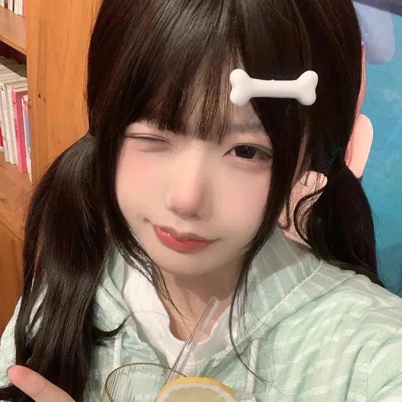 4pcs Spicy Girl Soft And Cute Contrast Style Simulated Bone Hair Clip, Harajuku Style Bangs Clip, Girl'S Heart Duckbill Clip Hair Clip