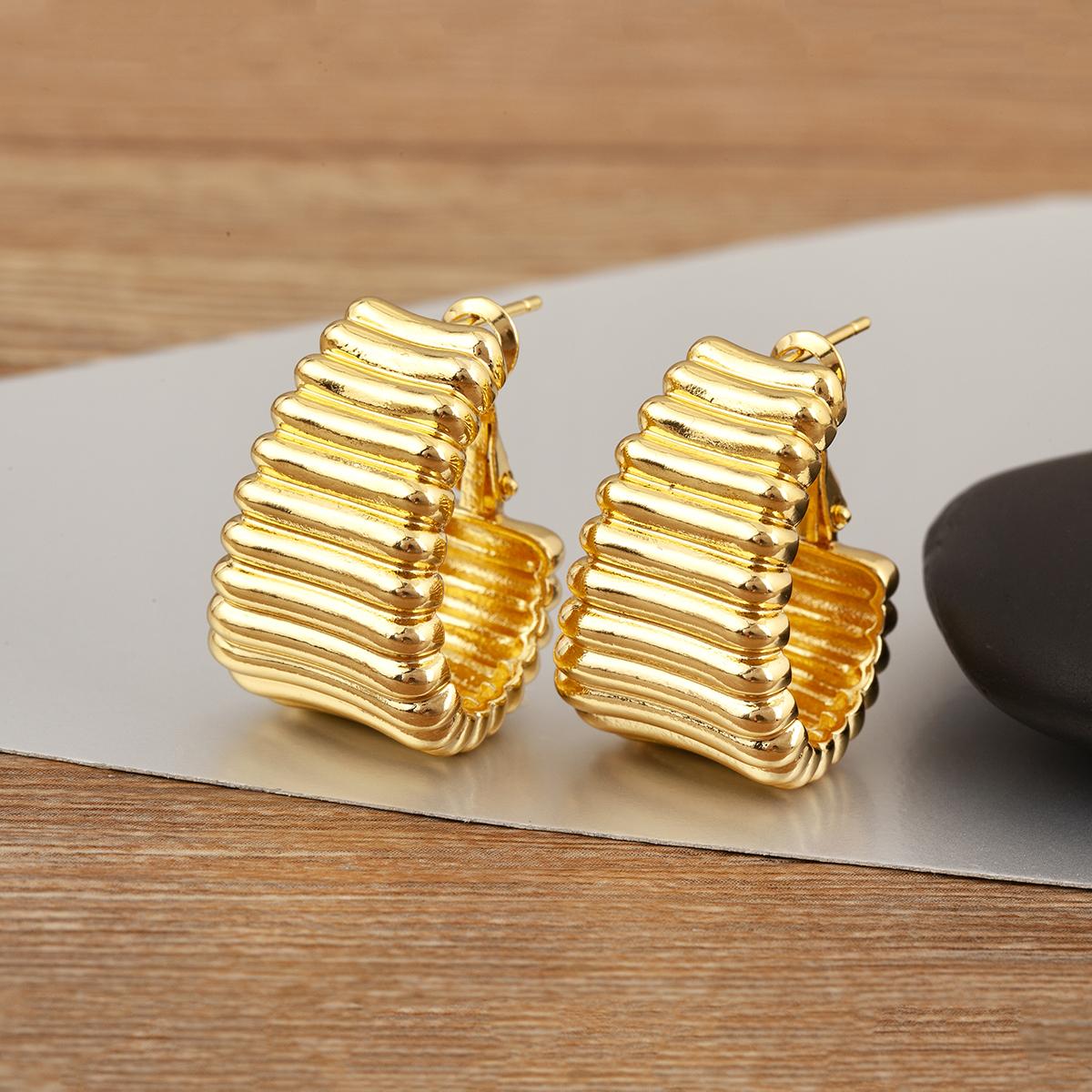 

Nidin New Popular Irregular Geometric Copper Earrings For Women Female Creative Design 3 Styles Choice Ear Jewelry Party Gifts