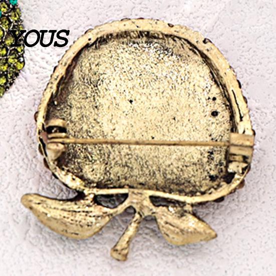 Daily Wear Brooch Rhinstone Fruit Pin for Women, Shape Alloy Lapel Clothing Jewelry Accessories Pin, Wedding Party Prom Accessory