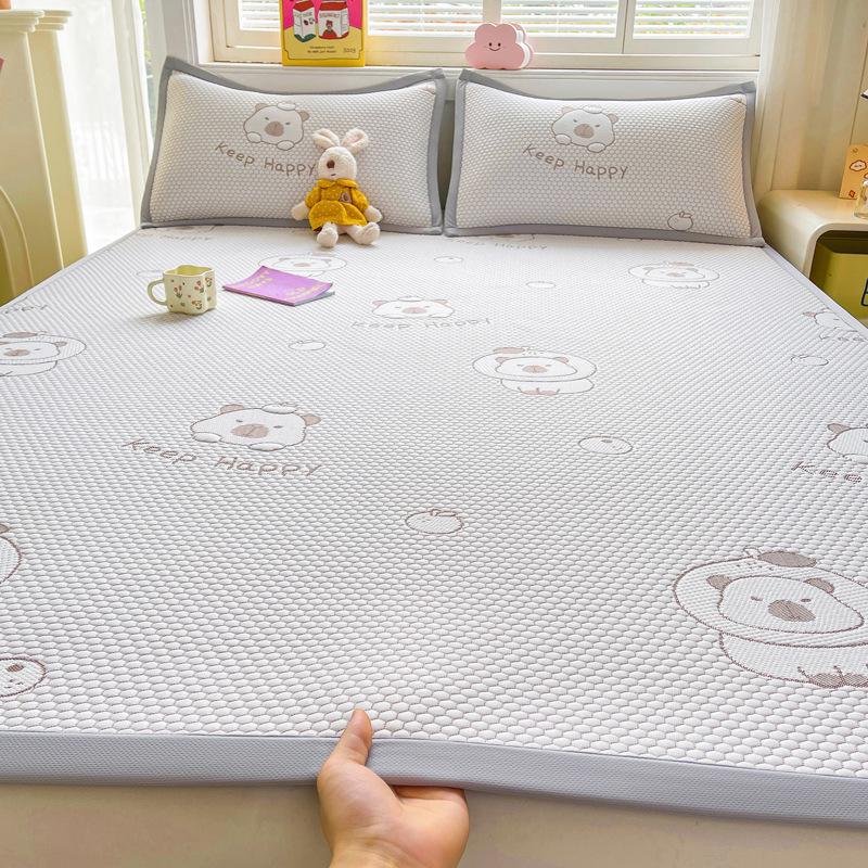 Summer Nude Ice Silk Cooling Mat Set: 3-Piece, Soft, Machine-Washable, A-Class Fitted Sheet
