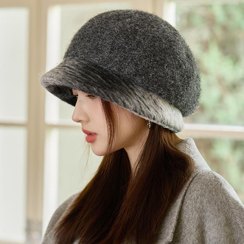 Retro Hat Women's Autumn and Winter Casual Beret Windproof and Warm British Painter Hat