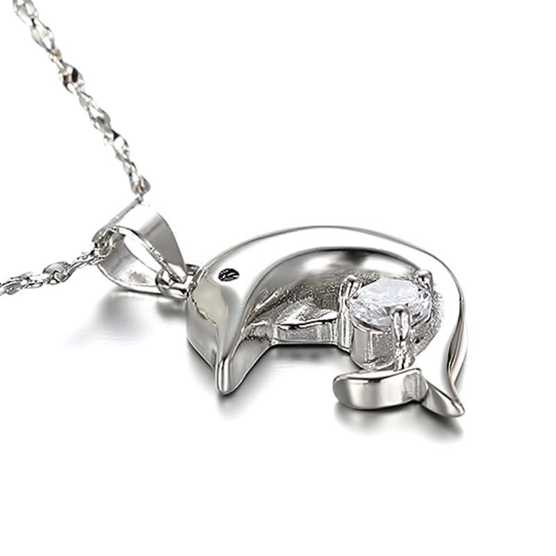 Collier avec pendentif dauphin plaqué argent pour femmes
