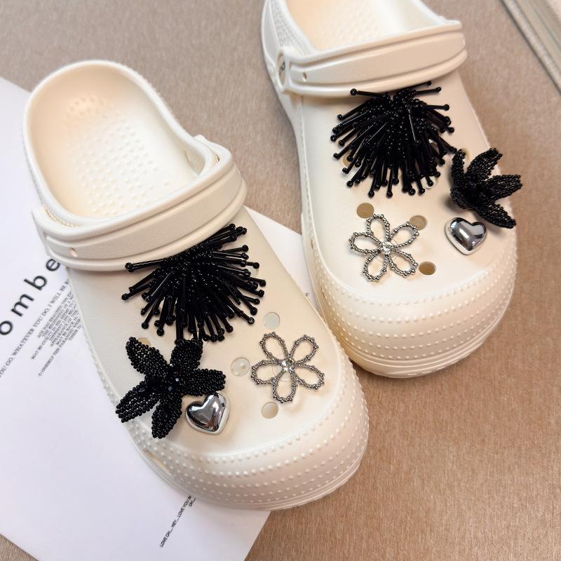 Shoe Decorations Imitation Pearl Colorful Flower Handmade DIY Beaded Shoe Buckle Shoes Decorative Accessories 2026 Fashion New