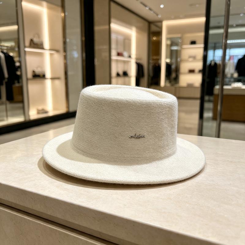 New small standard concave top elegant top hat children autumn and winter French retro flat brim warm face small bucket hat