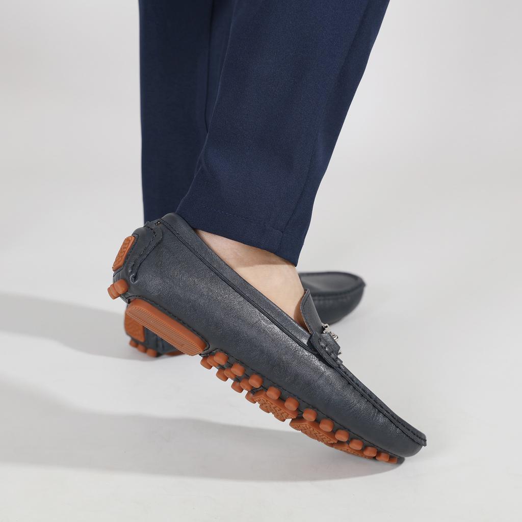 Men's Casual Leather Shoes Lightweight Loafers Moccasins Slip on Classic Male Comfortable Driving Shoe