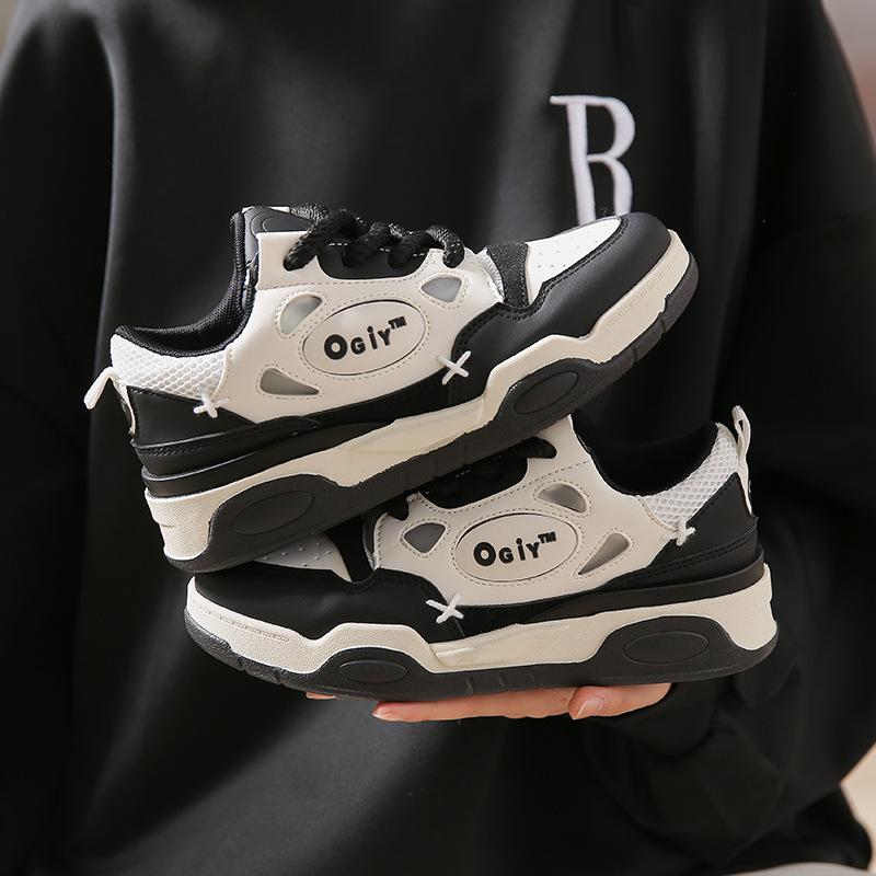 Fashion Black Platform Sneakers Woman Pu Leather Design Low Top Skateboarding Shoes For Women Outdoor Thick Sole Sports Shoes Lace Up