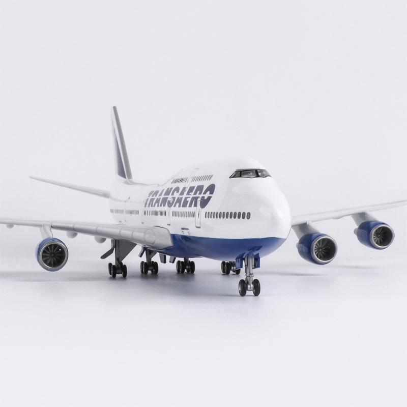 Model Airplane Resin Statue Scale 1:150 Airplane Model Intercontinental Airlines B747 with LED Light Decoration Collection Gift