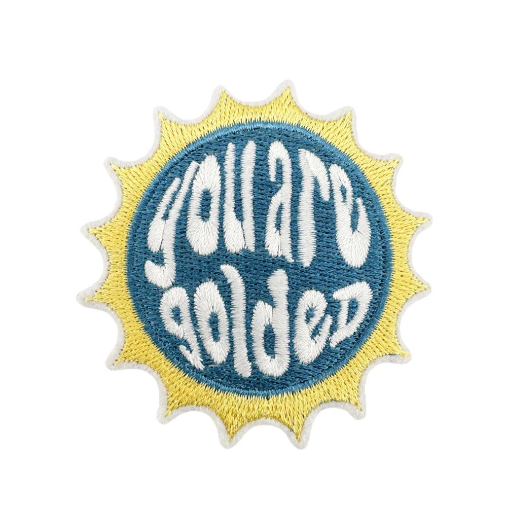 Patch Brodat Peisaj Desen Animat cu Adeziv Termofuzibil